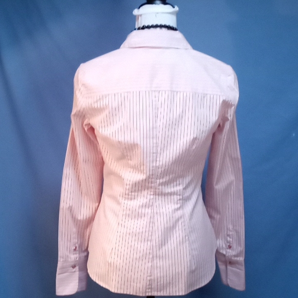 7th Avenue, New York & Company gently worn ,, long sleeves. - Picture 4 of 4